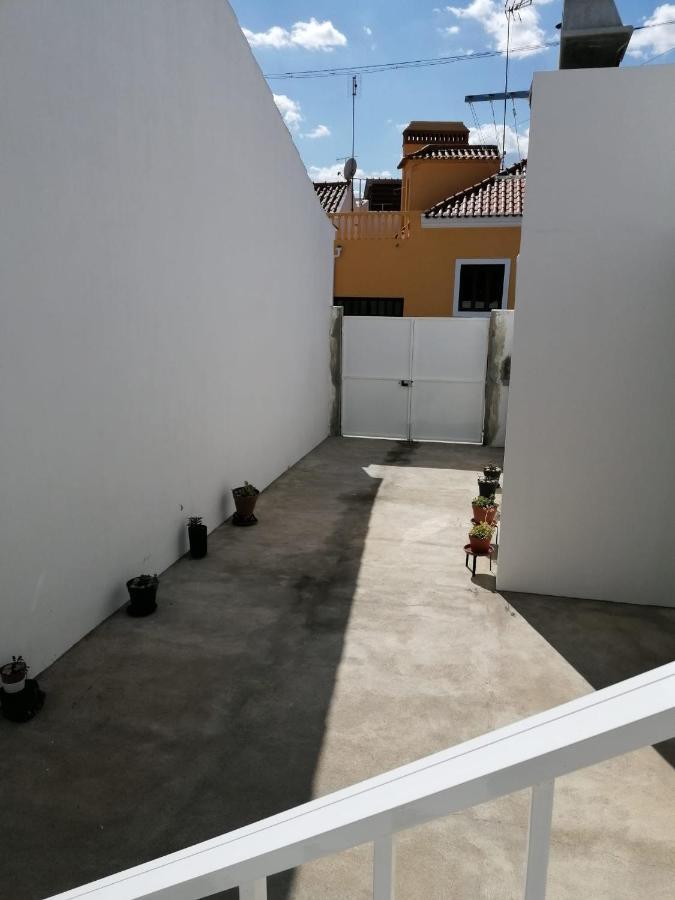 Alojamento Justo - Vila De Montargil Exterior foto